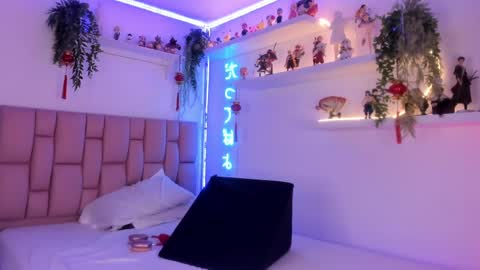 albaandthayron online show from 03.11.25