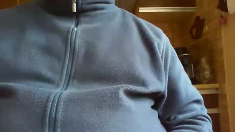 Snapshot of albert29 chatting on 09.17.25 albert29 online show from 09.17.25