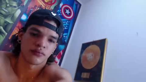 Snapshot of albertbernal69 chatting on 03.12.25 Albert online show from 03.12.25