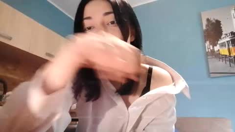 Im Katrina online show from 10.04.25