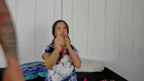 I WANT TO FEEL YOU online show from 02.13.26