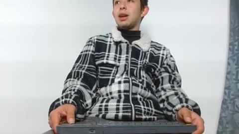 ALEC ANDREWS online show from 12.05.25