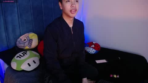 Snapshot of aleclightwood_ chatting on 01.07.25 Alec online show from 01.07.25