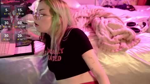 Snapshot of aleenachexxx chatting on 03.01.26 Aleena Che online show from 03.01.26