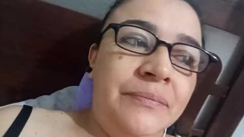 Snapshot of alejakin chatting on 11.18.25 alejakin online show from 11.18.25