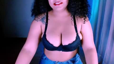 Alejandra  online show from 02.19.25