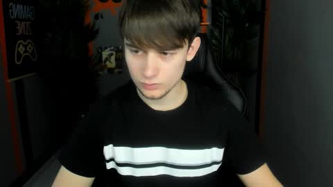 Snapshot of alejandro_ellias chatting on 02.11.26 Alejandro online show from 02.11.26