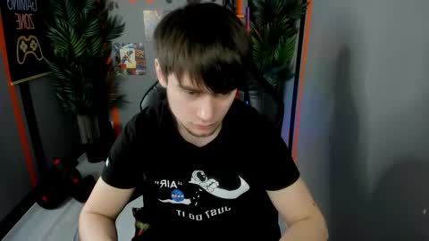 Snapshot of alejandro_ellias chatting on 02.26.26 Alejandro online show from 02.26.26