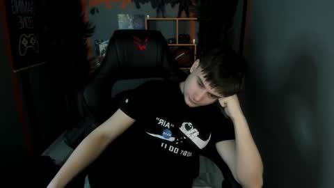 Snapshot of alejandro_ellias chatting on 03.21.26 Alejandro online show from 03.21.26