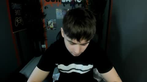 Snapshot of alejandro_ellias chatting on 03.22.26 Alejandro online show from 03.22.26