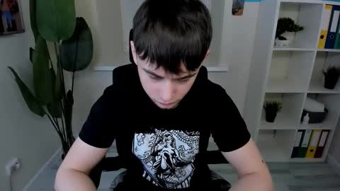 Snapshot of alejandro_ellias chatting on 03.24.26 Alejandro online show from 03.24.26