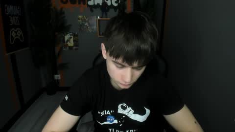 Snapshot of alejandro_ellias chatting on 04.09.26 Alejandro online show from 04.09.26