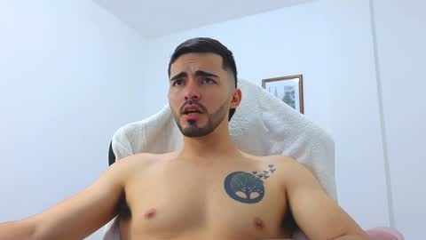 alejandroo_7 online show from 12.31.24