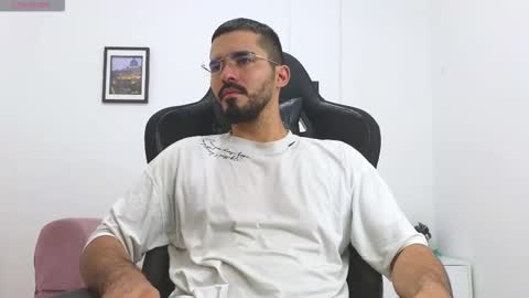 alejandroo_7 online show from 12.21.25