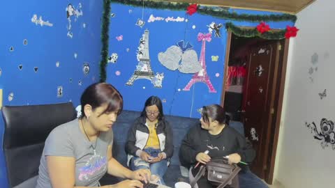 zoe and Kataleya online show from 01.21.25