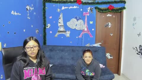 zoe and Kataleya online show from 02.07.25