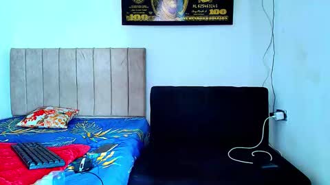 alejo_21cm online show from 02.04.26