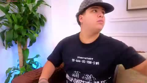 Alejo online show from 08.04.26