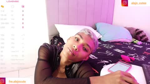 alejo_cute online show from 12.29.24