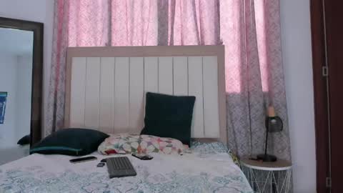 alejo_gray1 online show from 04.09.26