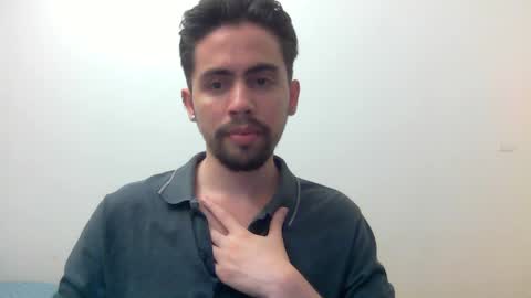 alejo_shy online show from 01.06.25