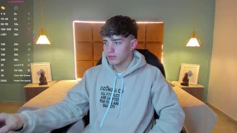 Snapshot of alejootwink chatting on 10.12.25 ALejoo Saenz online show from 10.12.25