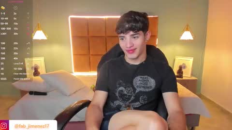 Snapshot of alejootwink chatting on 10.25.25 ALejoo Saenz online show from 10.25.25