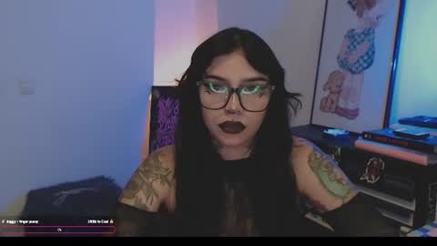 Snapshot of aleksanoir chatting on 06.26.26 AleksaNoir online show from 06.26.26