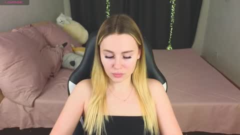 Alena online show from 02.11.25