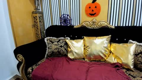 alenarios online show from 10.28.25