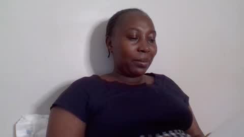 Snapshot of alesha_ chatting on 12.23.25 Noreen Kennth and Emilly online show from 12.23.25