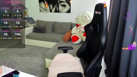 Snapshot of alesiakate chatting on 01.30.25 Alesia online show from 01.30.25