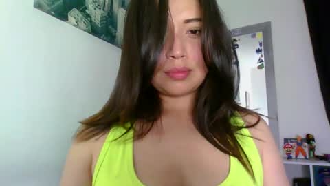 QUEEN OFF MILk  IM BACK  15 NOV online show from 02.10.26