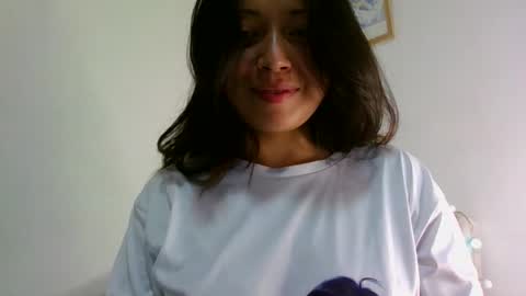 QUEEN OFF MILk  IM BACK  15 NOV online show from 03.02.26