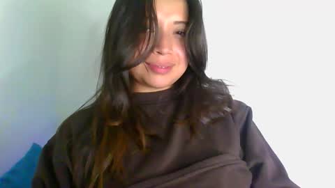 QUEEN OFF MILk  IM BACK  15 NOV online show from 03.03.26