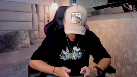 Alessandro King online show from 12.27.24