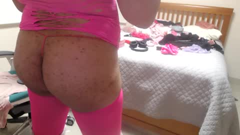 AlessaBabyGirl840 online show from 01.04.25