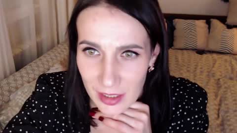 Snapshot of alessandra_foxy chatting on 01.10.25 Sandra online show from 01.10.25