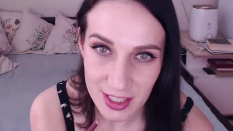 Snapshot of alessandra_foxy chatting on 02.15.25 Sandra online show from 02.15.25