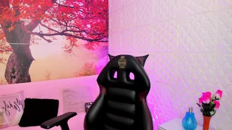 Alessandra online show from 01.27.25