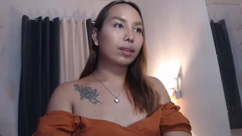 Snapshot of alessandramore chatting on 05.24.26 Alessandra online show from 05.24.26