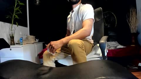 Snapshot of alessandro__wye chatting on 10.31.25 ALESSANDRO WYE online show from 10.31.25