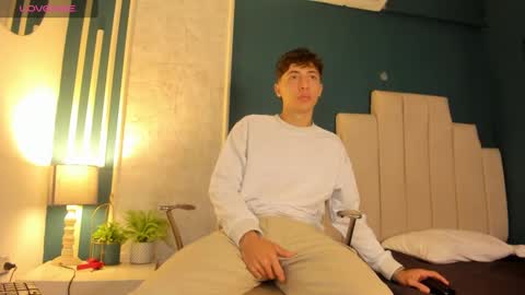 Snapshot of alessandro_dybala chatting on 01.04.25 Alessandro Dybala online show from 01.04.25