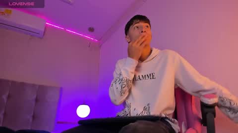 Snapshot of alessandro_dybala chatting on 02.11.25 Alessandro Dybala online show from 02.11.25