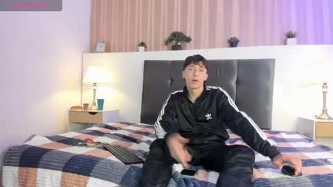 Snapshot of alessandro_dybala chatting on 03.10.25 Alessandro Dybala online show from 03.10.25