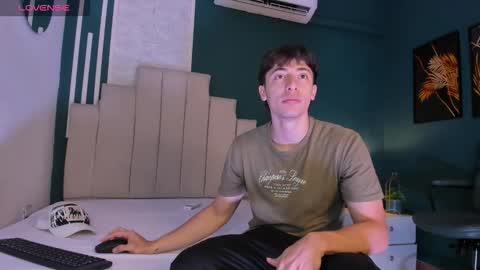 Snapshot of alessandro_dybala chatting on 11.23.25 Alessandro Dybala online show from 11.23.25