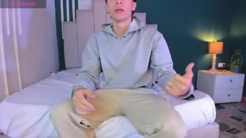 Snapshot of alessandro_dybala chatting on 11.25.25 Alessandro Dybala online show from 11.25.25