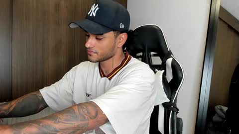 Alessandro Vanni online show from 01.13.25