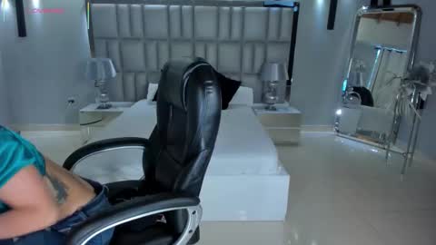 ALESSA ROMERO  online show from 03.25.26