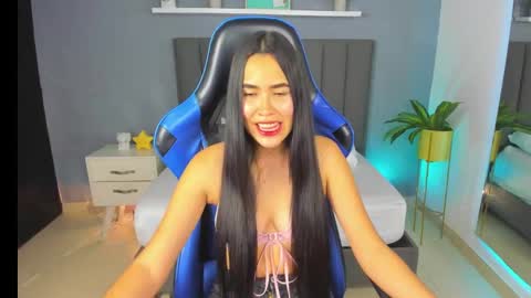 A L E S S I A online show from 02.05.25